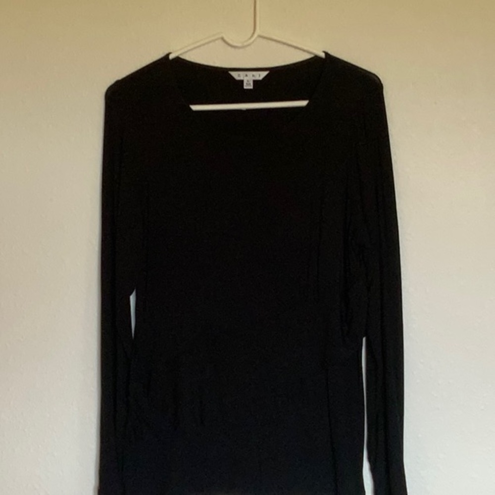 Cabi black knit tee shirt with gathered band at waist.  Size Large